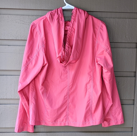 Talbot's Wind Breaker With Detachable Hood - Picture 2 of 4